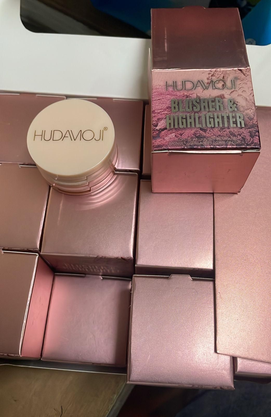 π 3-in-1 Face Blusher + Highlighter Mini Compact Palette π